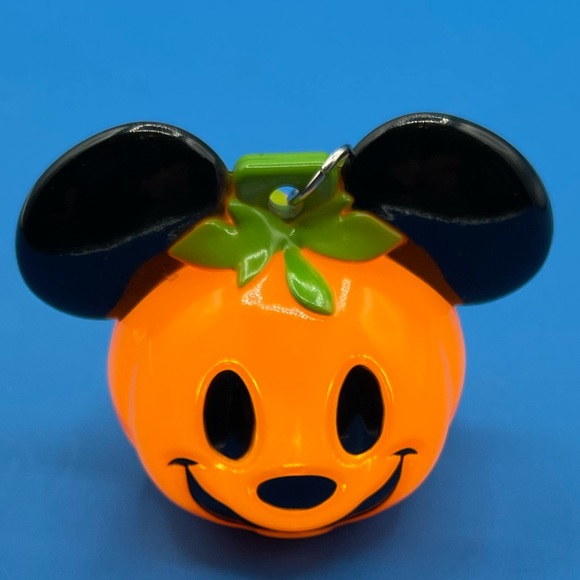 Disney Mickey Mouse Light Up Pumpkin Jack o lantern Keychain Fob Halloween Works - Picture 4 of 6